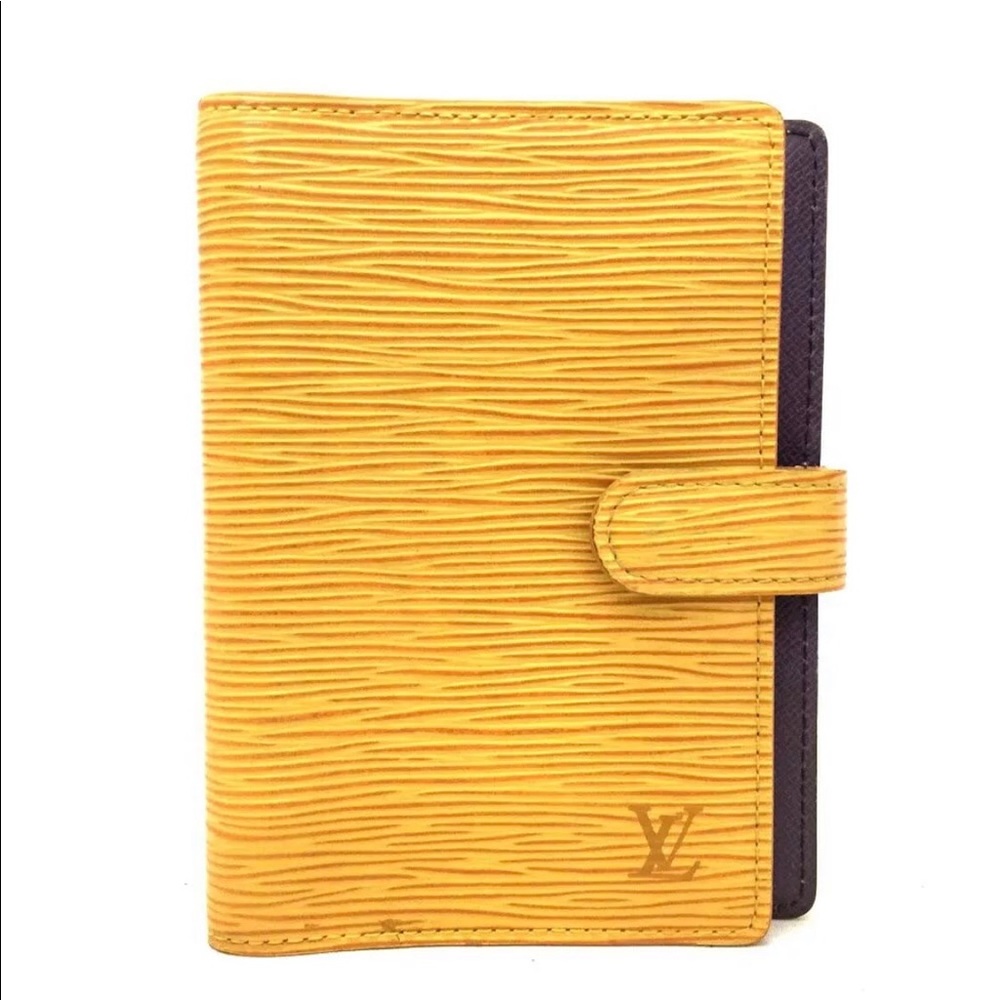 💯% Authentic Louis Vuitton sm Epi Notebook
